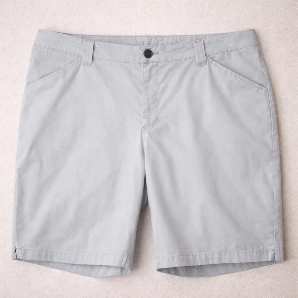 Lee Legendary Plus Womens Bermuda Shorts Light‎ Gray MidRise 9" Inseam Sz 24 NEW